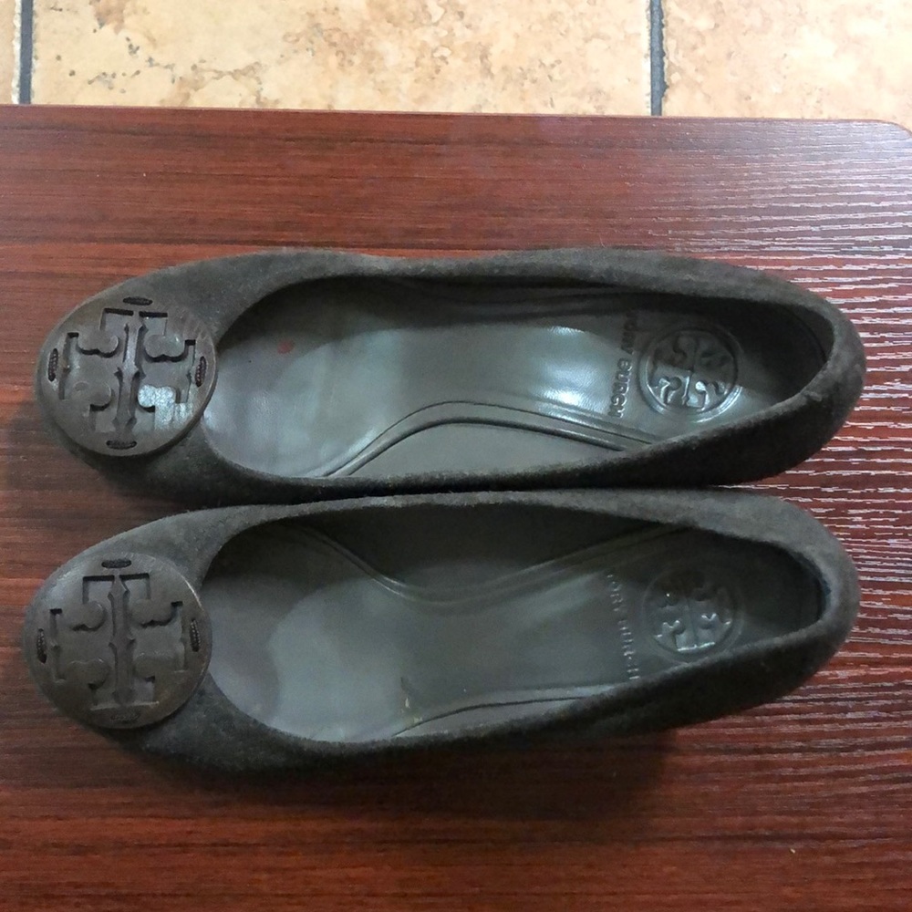 Tory Burch wedge size 8.5